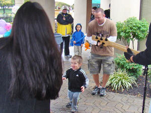 Oracle Band performs at 2009 Harvest Festival in Canton